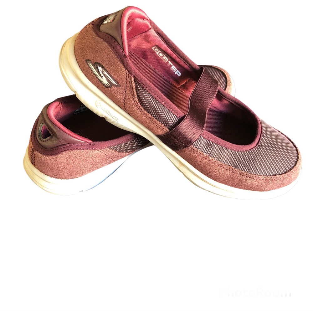 Sketchers Shoes - Picture 4 of 7